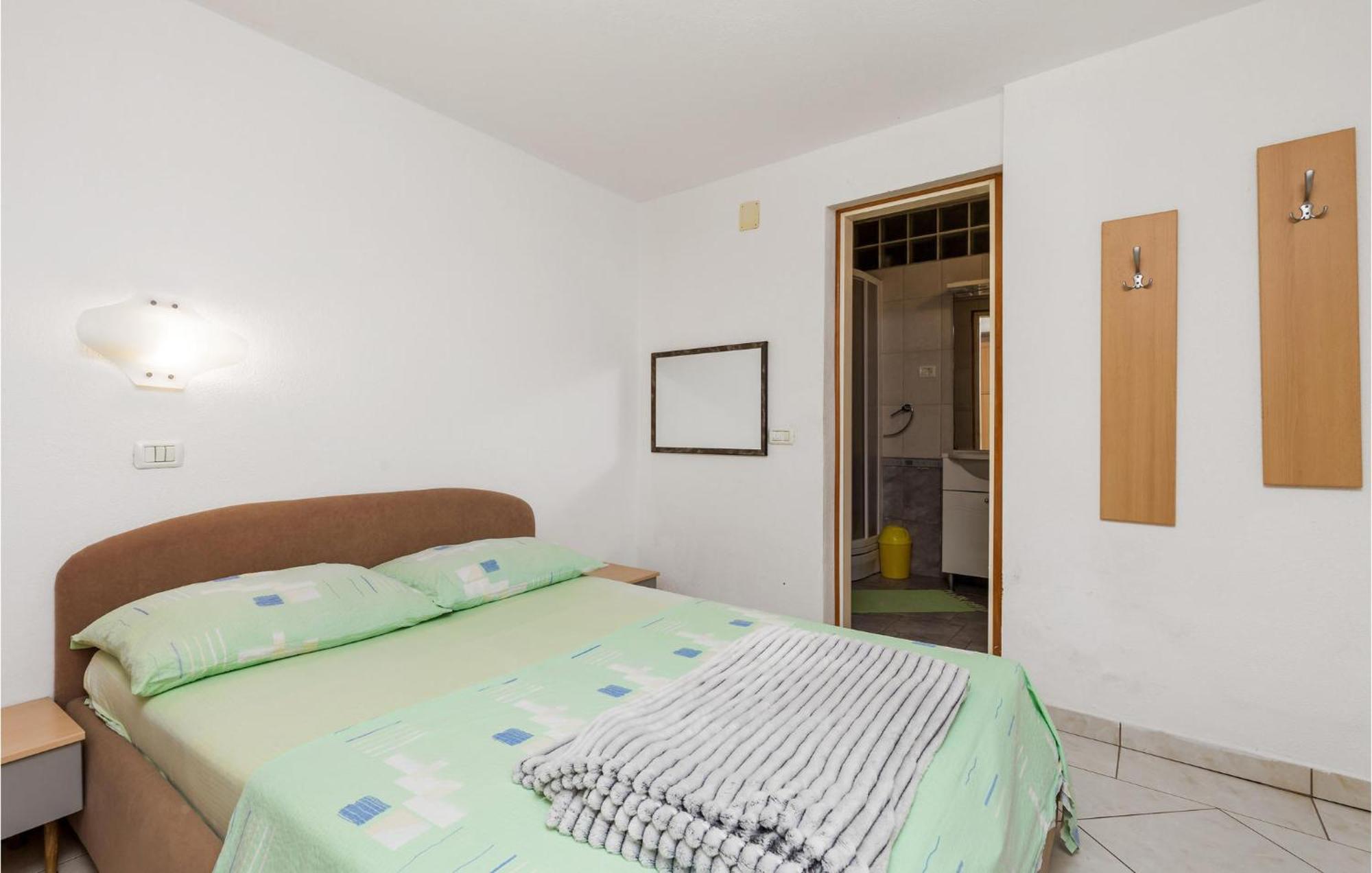 Beach Front Apartment In Punta Kriza With Kitchen מראה חיצוני תמונה